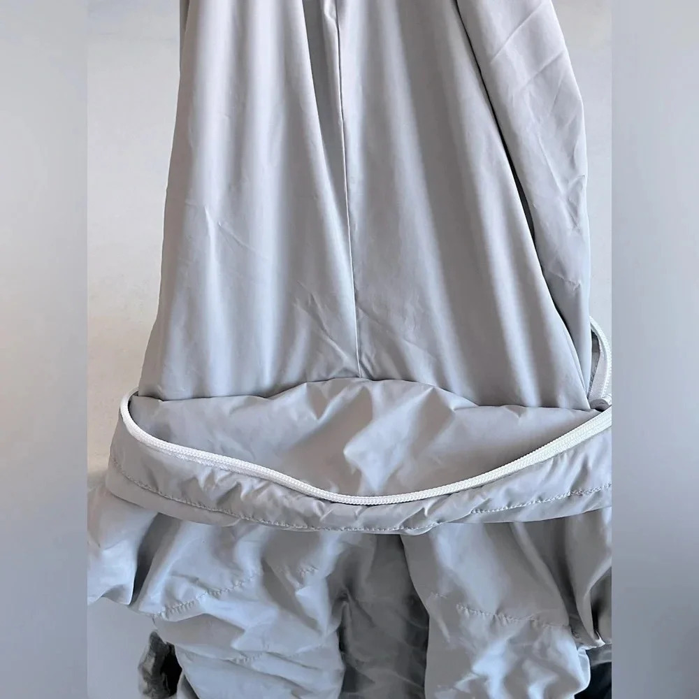 Bench/ Light grey vest/ Hidden zippered hood/ Size US X/L - Picture 8 of 16